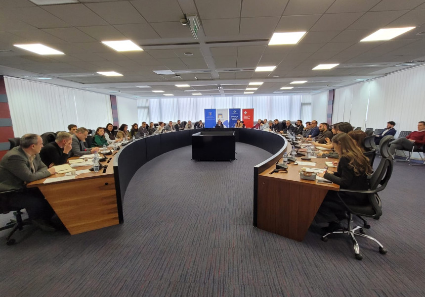 Diskutim lidhur me procedurën për shfrytëzimin e pronës publike